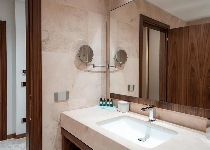 Hotel Veneto Plaza 4*