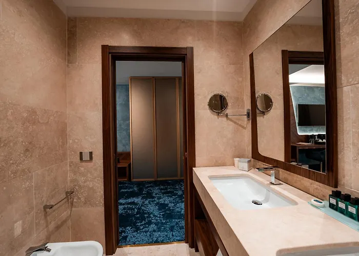 Hotel Veneto Plaza 4*