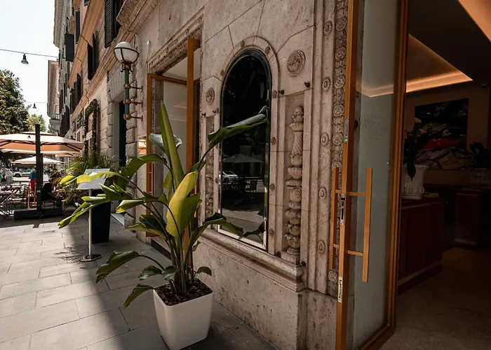 Veneto Plaza Hotel 4*